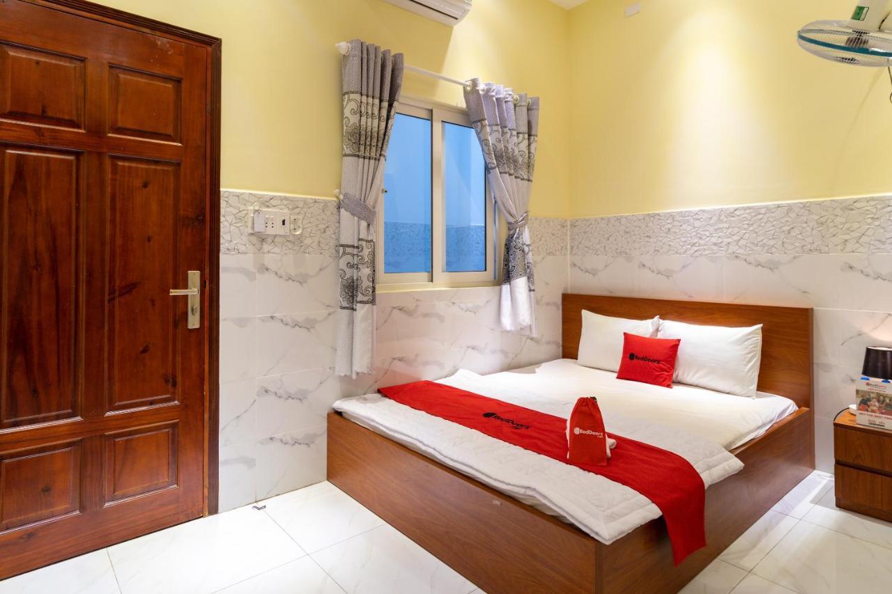 Reddoorz Near Etown 4 Hotel Ho Chi Minh-Byen Eksteriør billede